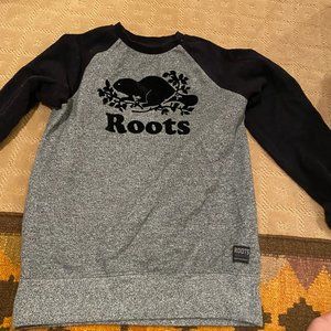 Gray and black roots pullover